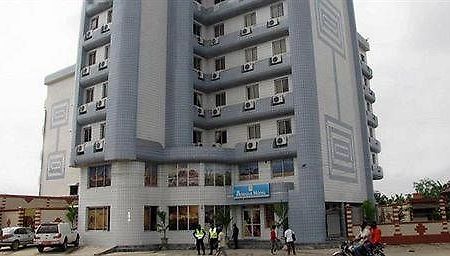 Afrique Hotel Douala Airport Exteriör bild