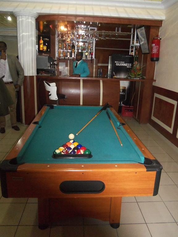 Afrique Hotel Douala Airport Exteriör bild