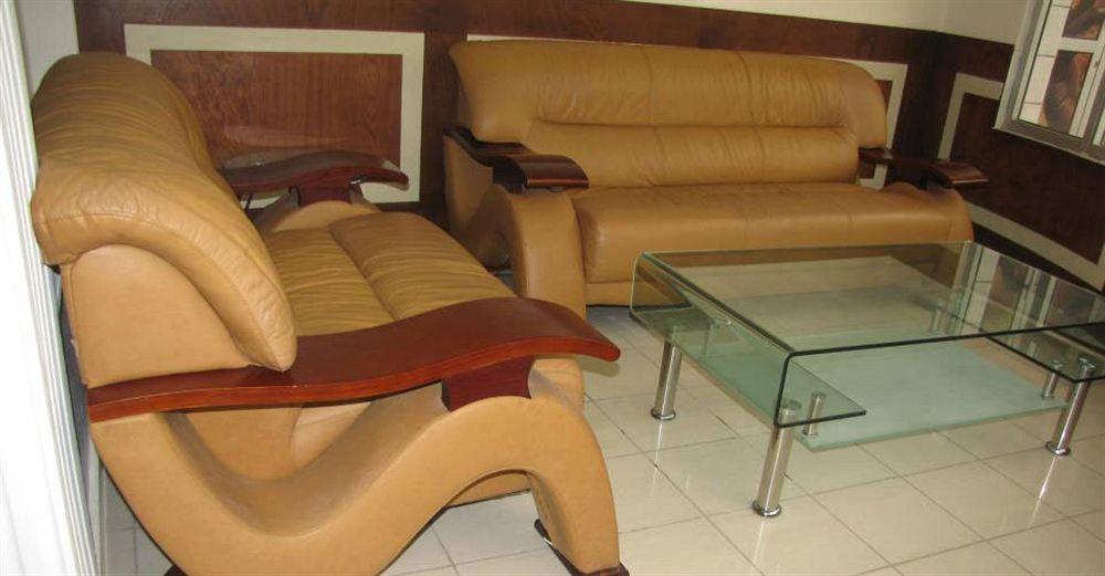 Afrique Hotel Douala Airport Exteriör bild